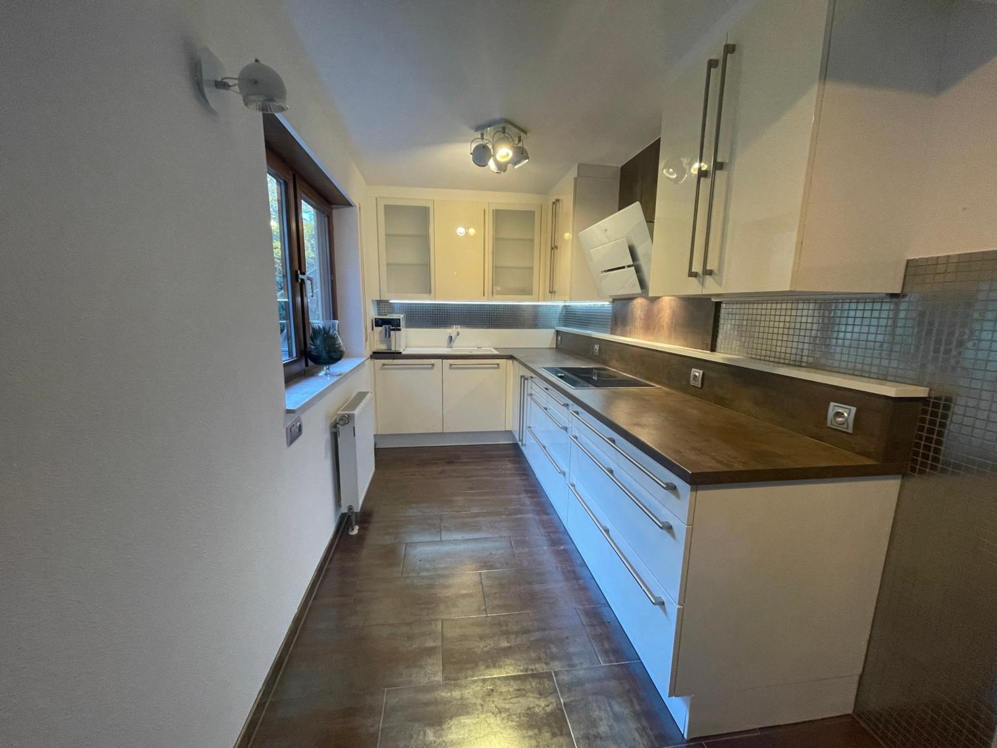 Wunderschoenes 2 Zimmer Apartment Zentrum Goldstadt 普福尔茨海姆 外观 照片