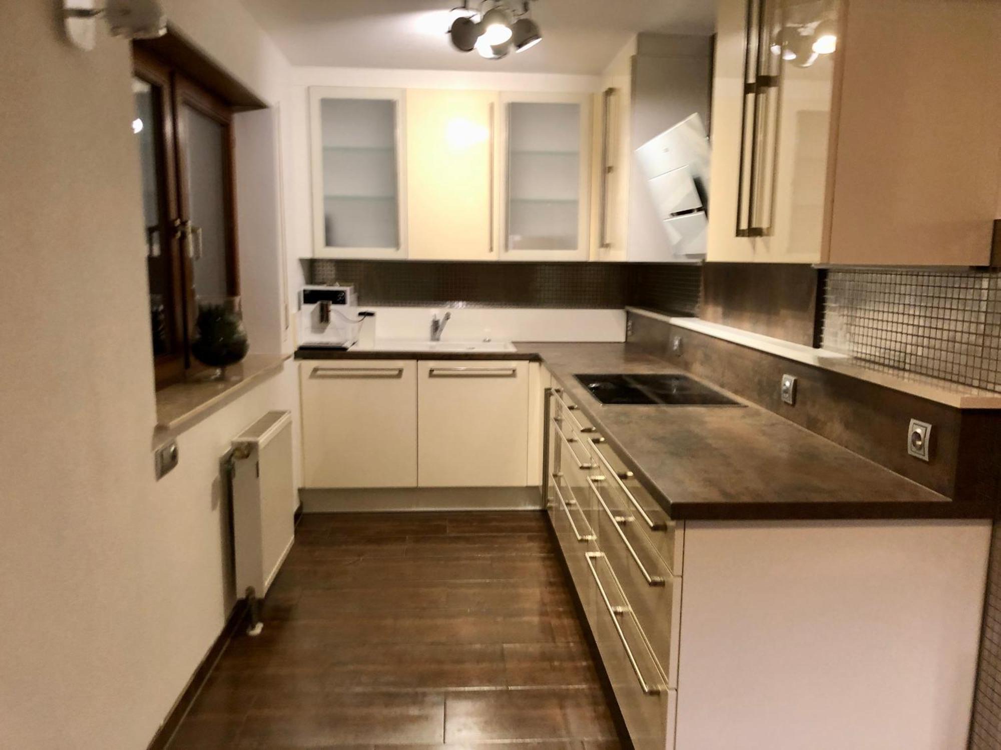 Wunderschoenes 2 Zimmer Apartment Zentrum Goldstadt 普福尔茨海姆 外观 照片