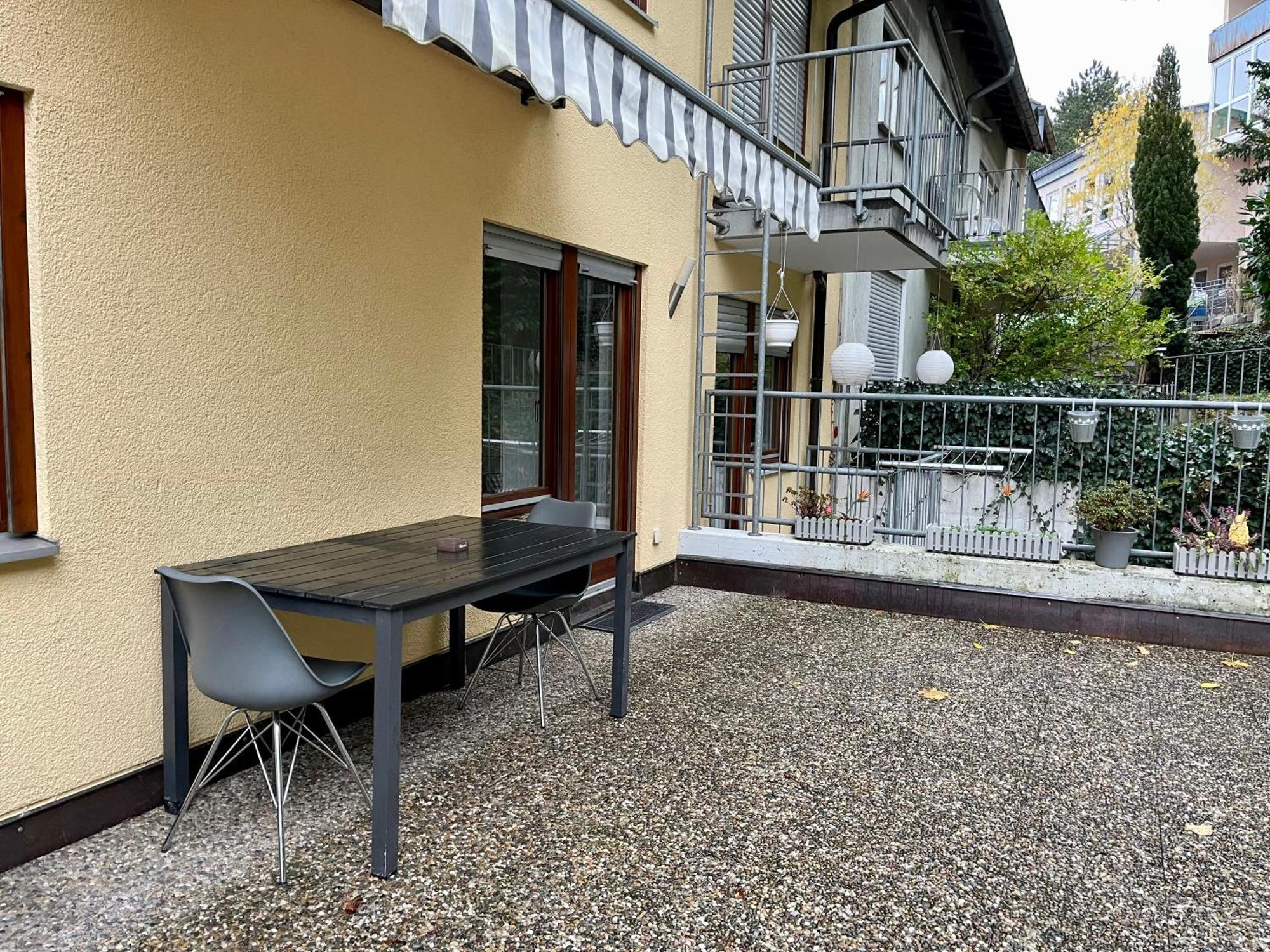 Wunderschoenes 2 Zimmer Apartment Zentrum Goldstadt 普福尔茨海姆 外观 照片